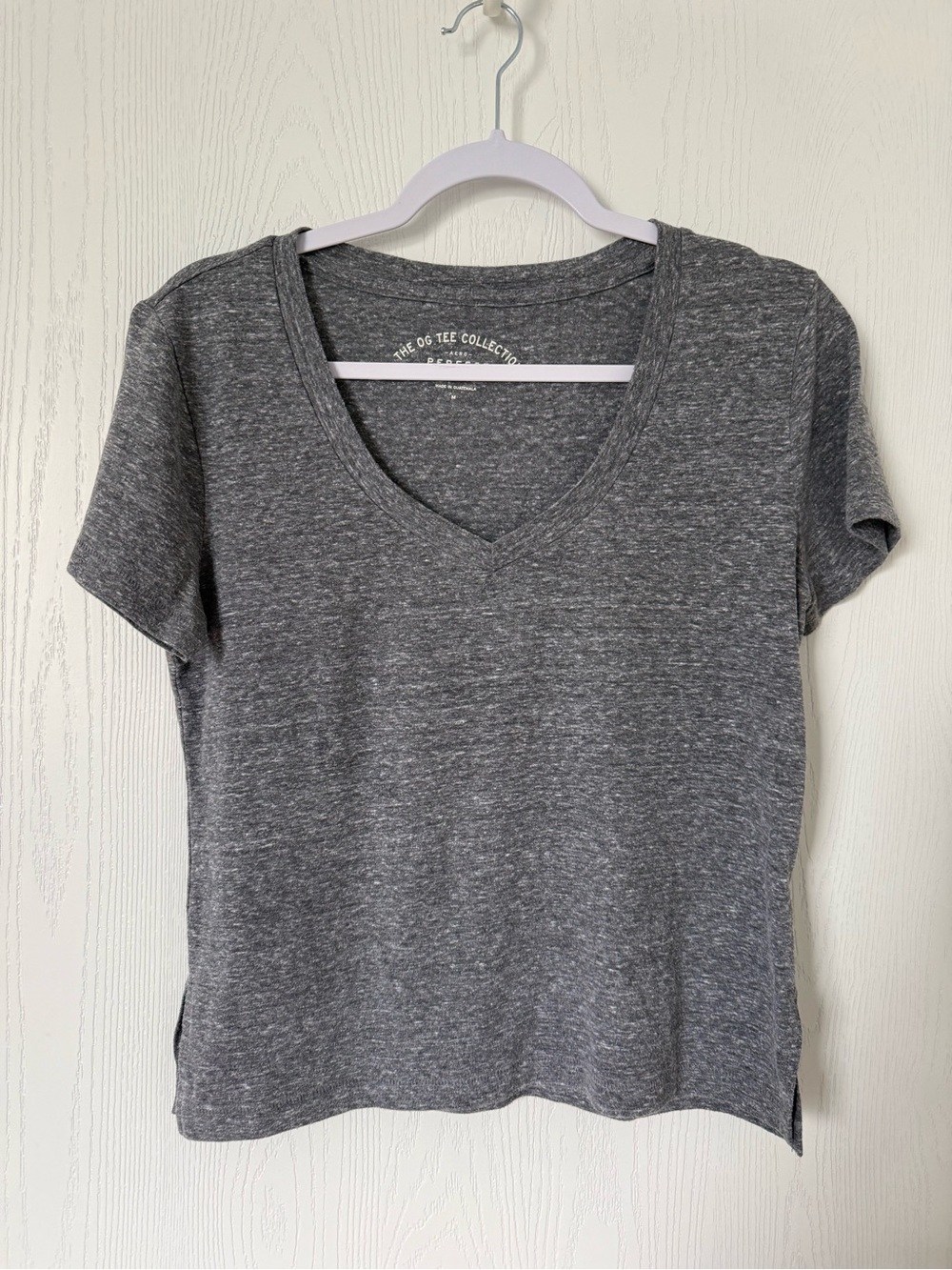 Aeropostale Heather Charcoal V-Neck Short Sleeve Tee